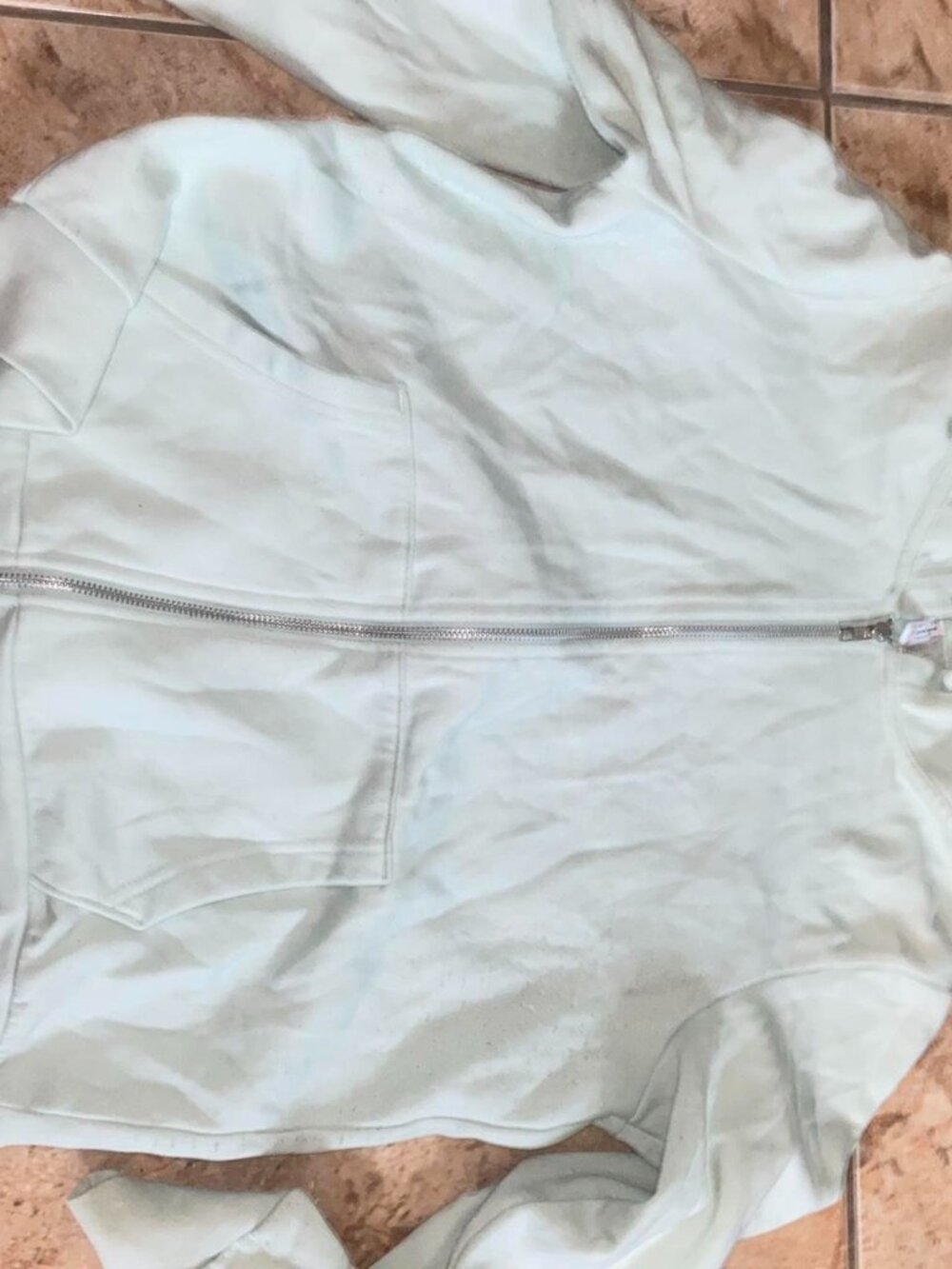 Light green mint zip up hoodie #loungewear #athleisure #cozy